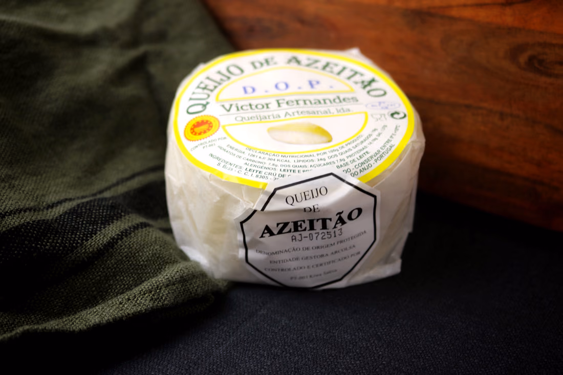 Queijo de Azeitão inteiro, amanteigado