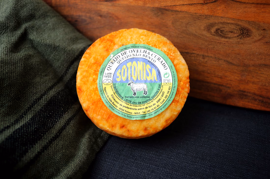 Queijo de Niza, de pasta semidura
